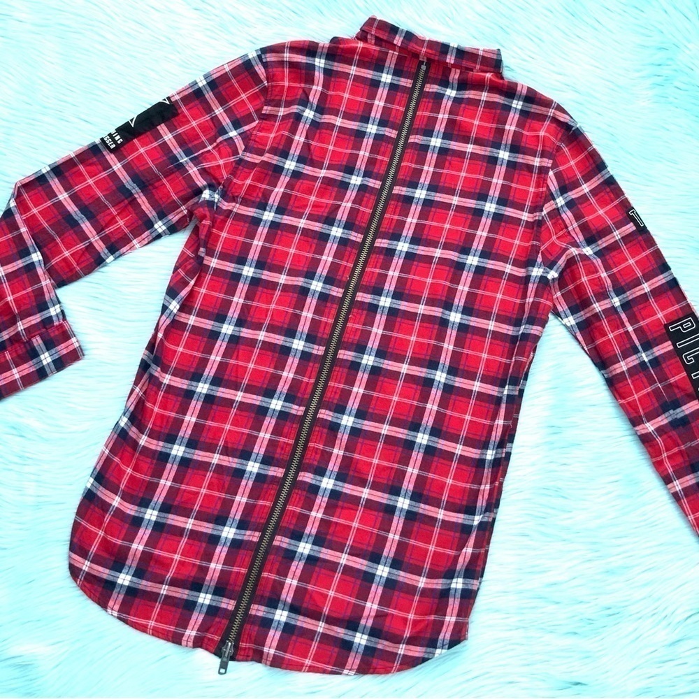 nANA jUDY
Views Graphic Plaid Button-Down Shirt - Picture 9 of 10